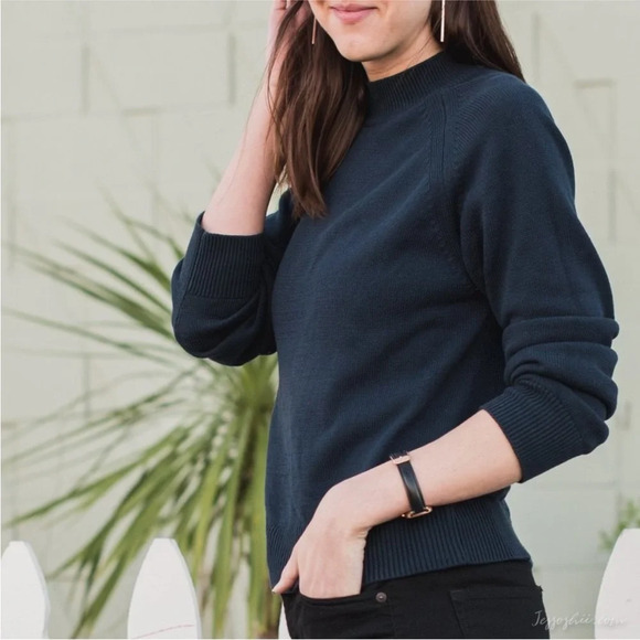 Everlane The Mock Neck Cotton Sweater Navy Blue Size XXS Classic Minimalist - Picture 3 of 10